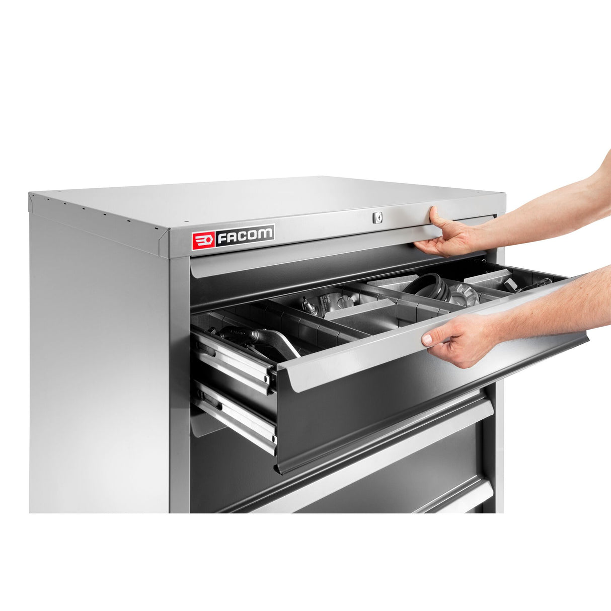 840mm x 570mm 6-Drawer Heavy Load Industrial Cabinet With Safety Lock System