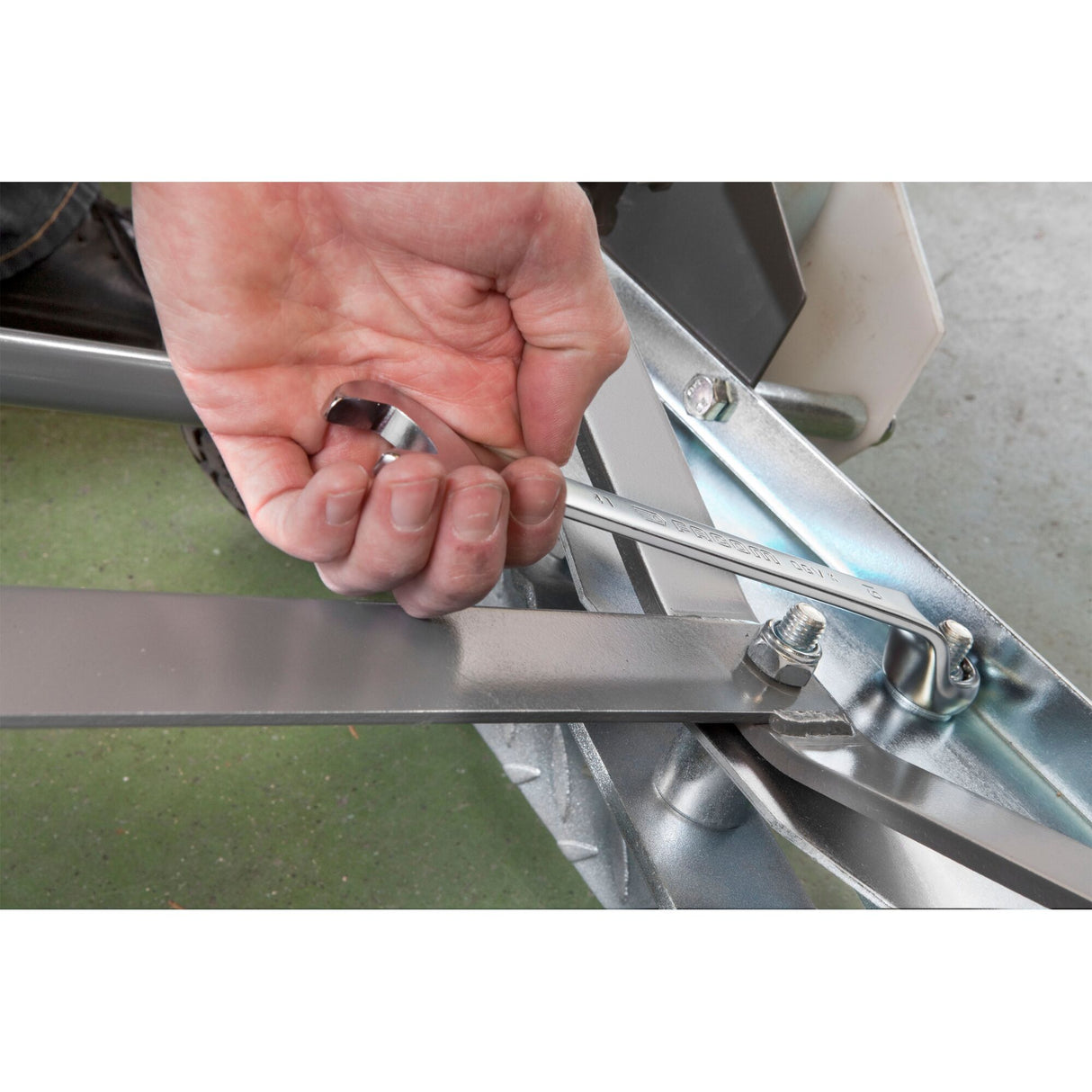 41 - Offset Combination Wrenches