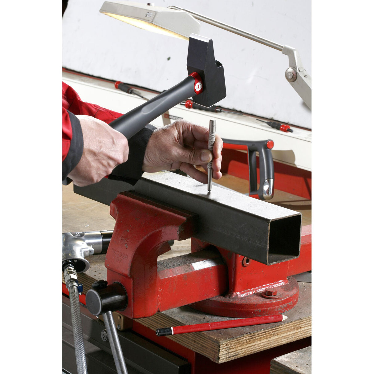 200C - Graphite Handle Riveting Engineers Hammers